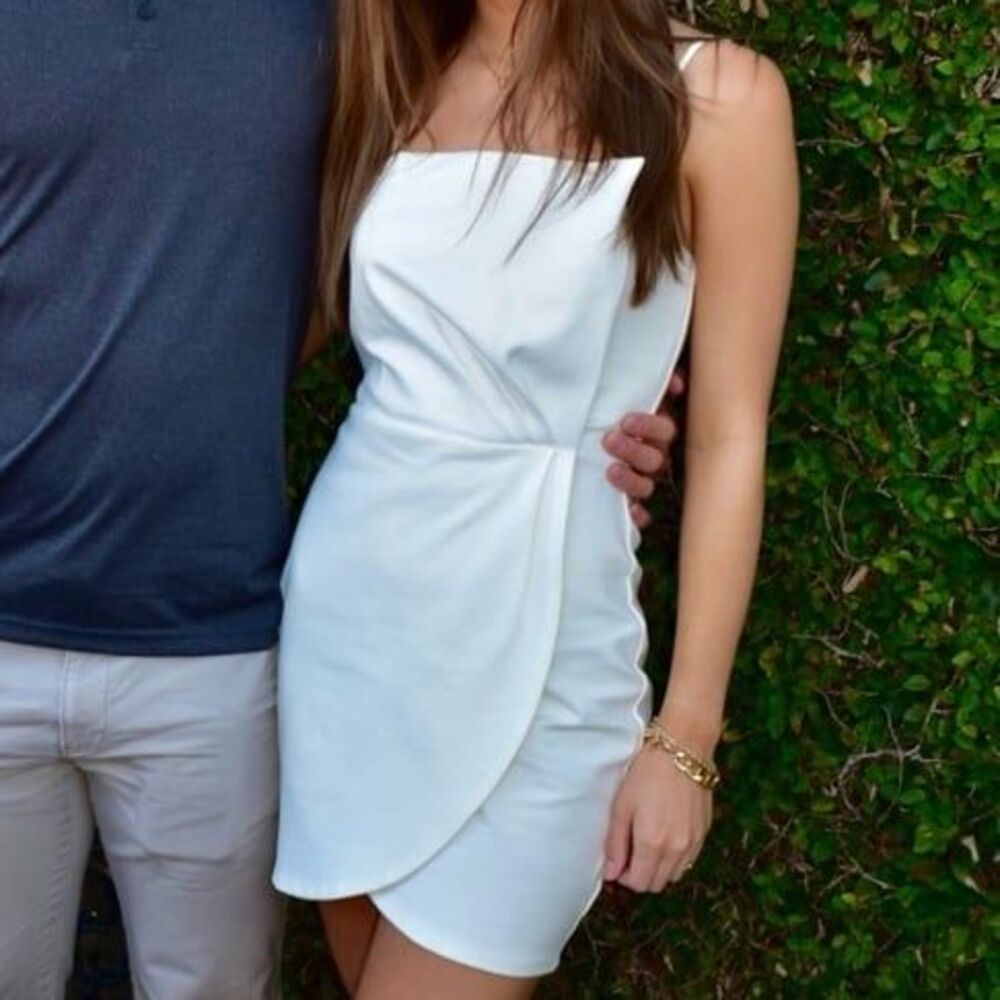 Lulus White dress Small